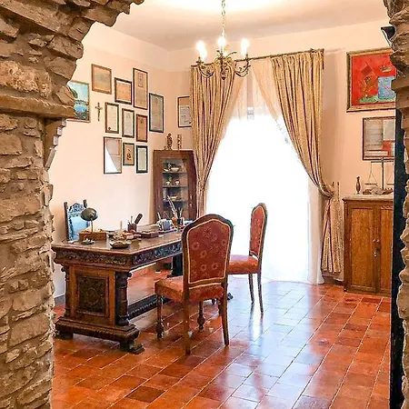Palazzo Pascale 3* Casal Sottano