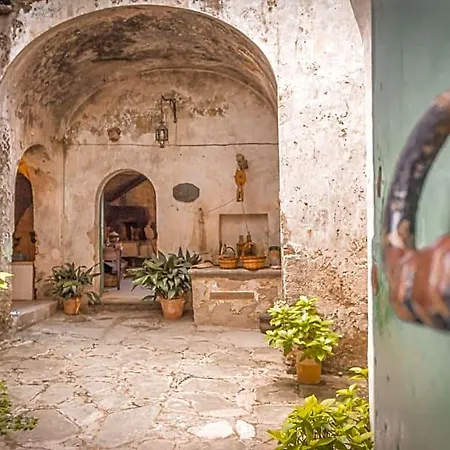 Palazzo Pascale Alojamento de Acomodação e Pequeno-almoço 3*